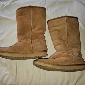 UGG Australia Tall Chestnut boot Size 10